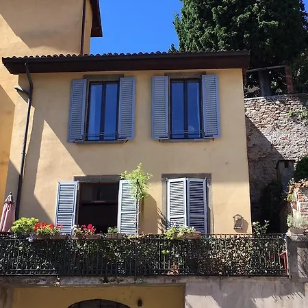 Porta 22 Charme&relax 公寓 贝尔加莫